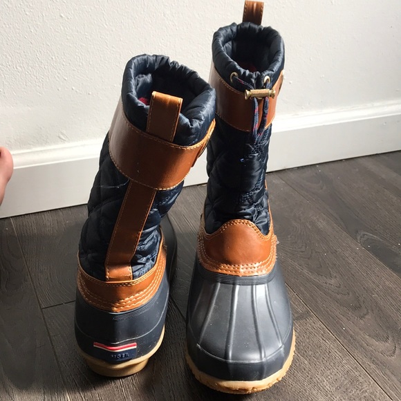 Tommy Hilfiger duck boots - Picture 1 of 5